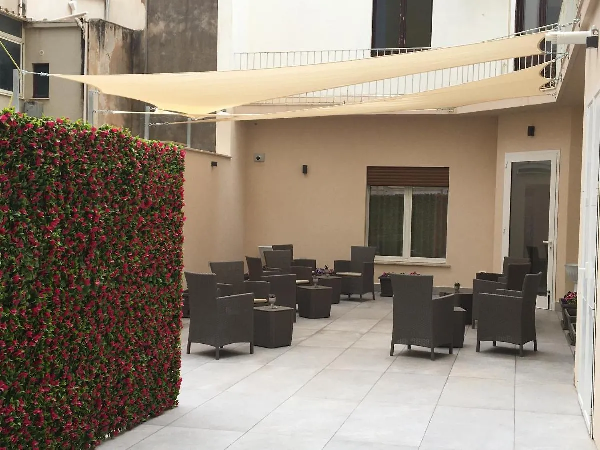 Enea Suite Trapani 0*,