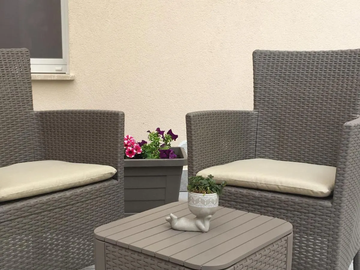 Enea Suite Trapani 0*,