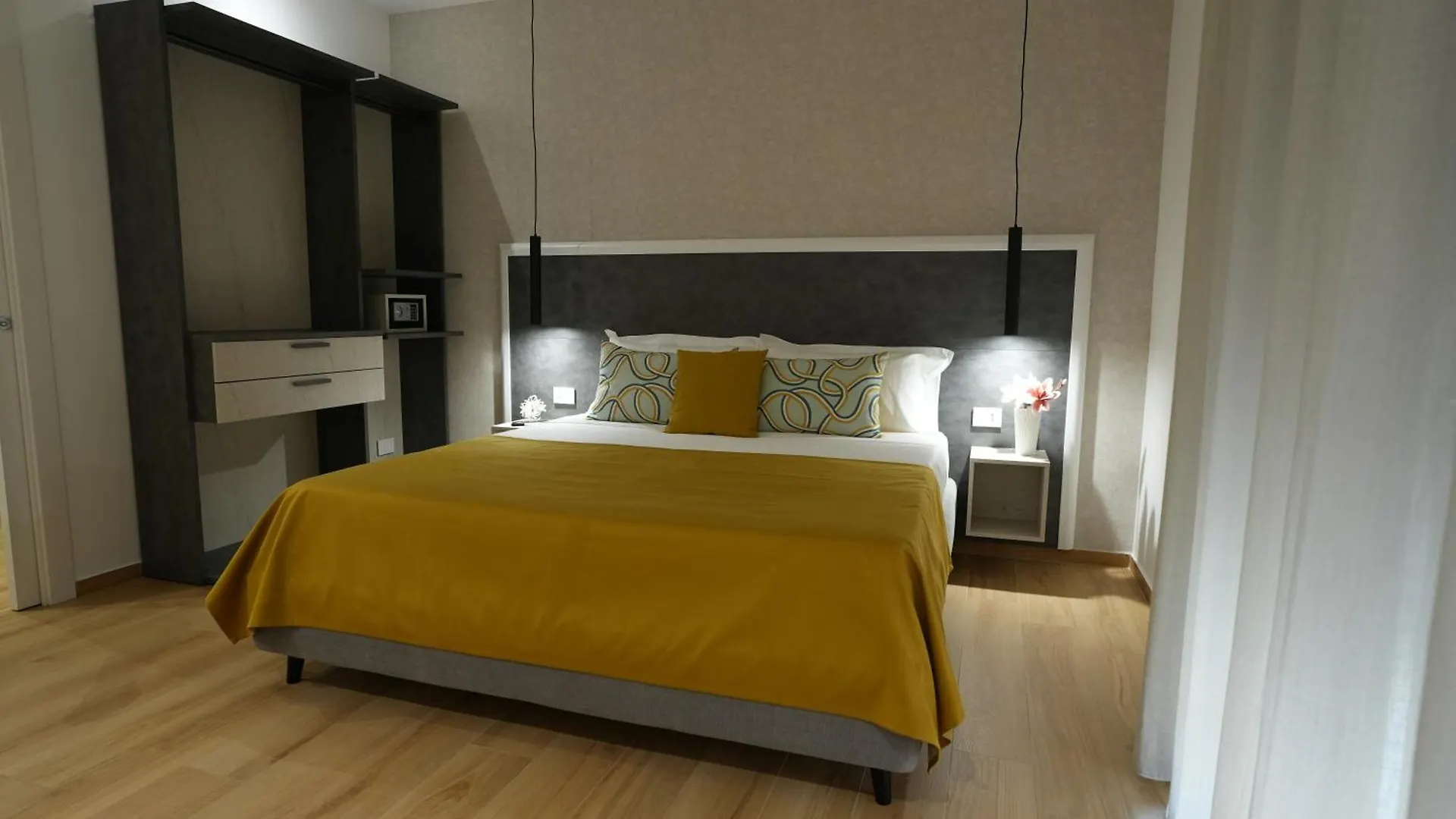 Enea Suite Trapani 0*,